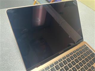 APPLE MACBOOK AIR A2337 M1 Chip 8gb ram 256gb ssd **AS IS FOR PARTS**